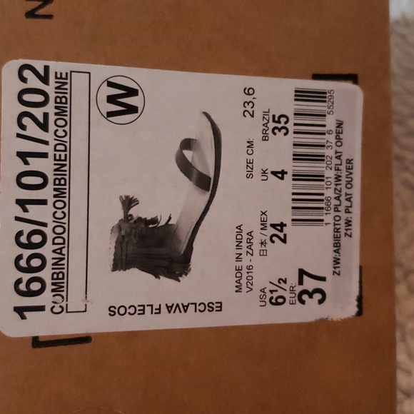 Sandals - Picture 5 of 5